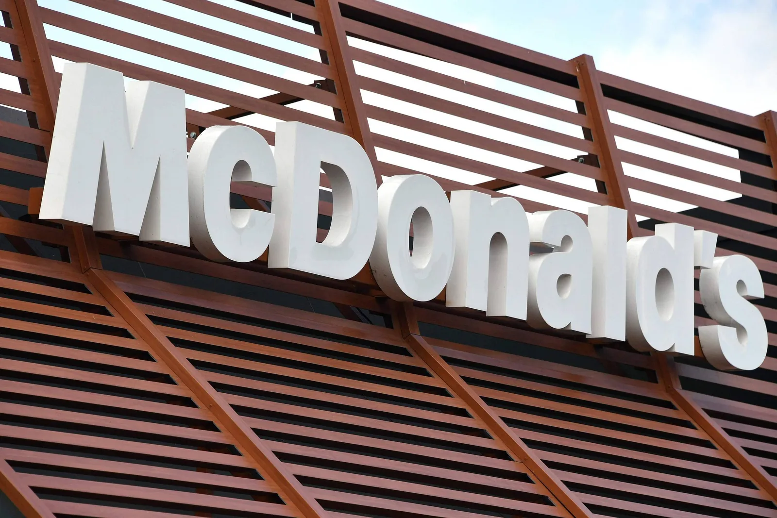 McDonald’s mira participação maior no mercado global de frango até 2030