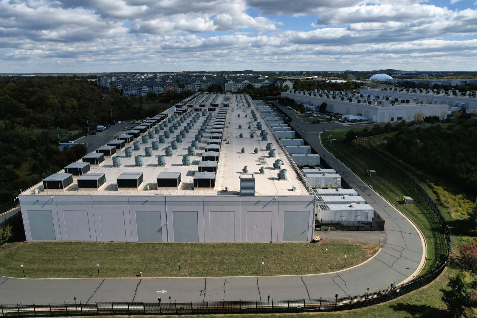 Câmara dos EUA aprova medida sobre custos de energia de data centers