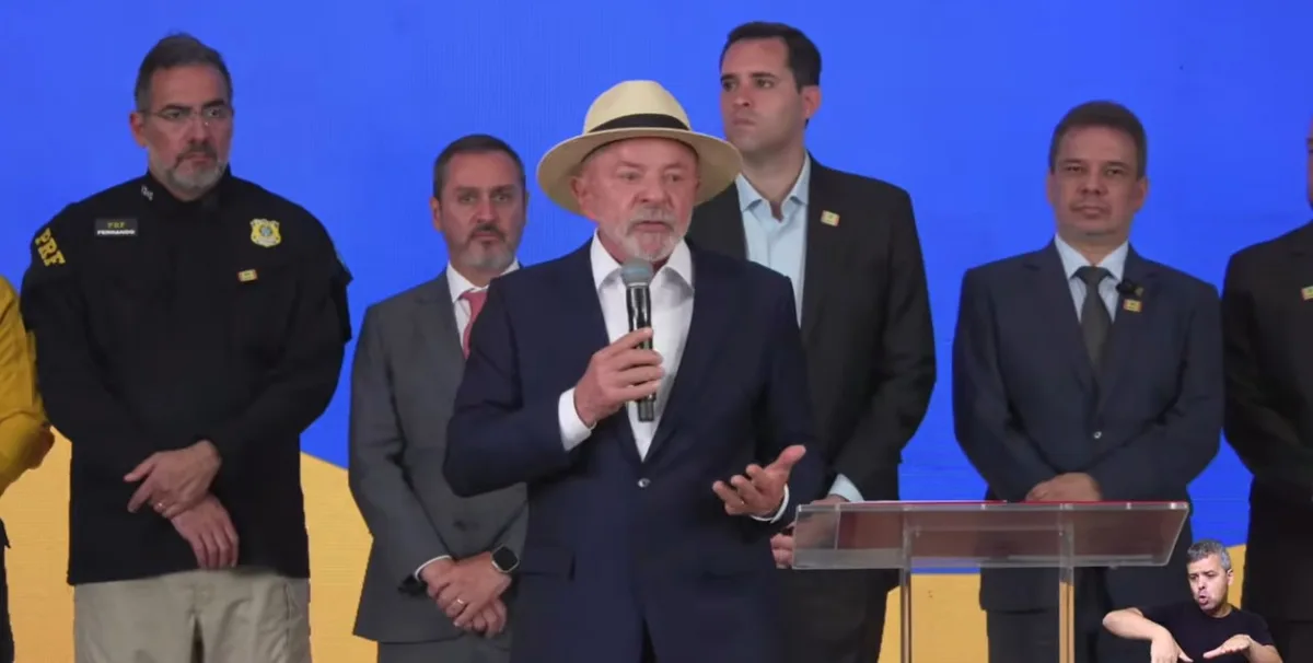 Lula rejeita chamar PCC e CV de terroristas e critica Trump
