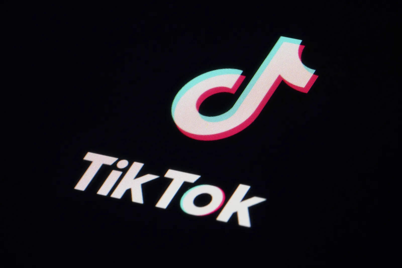 Justiça japonesa reconhece proteção legal para voz humana em caso envolvendo TikTok