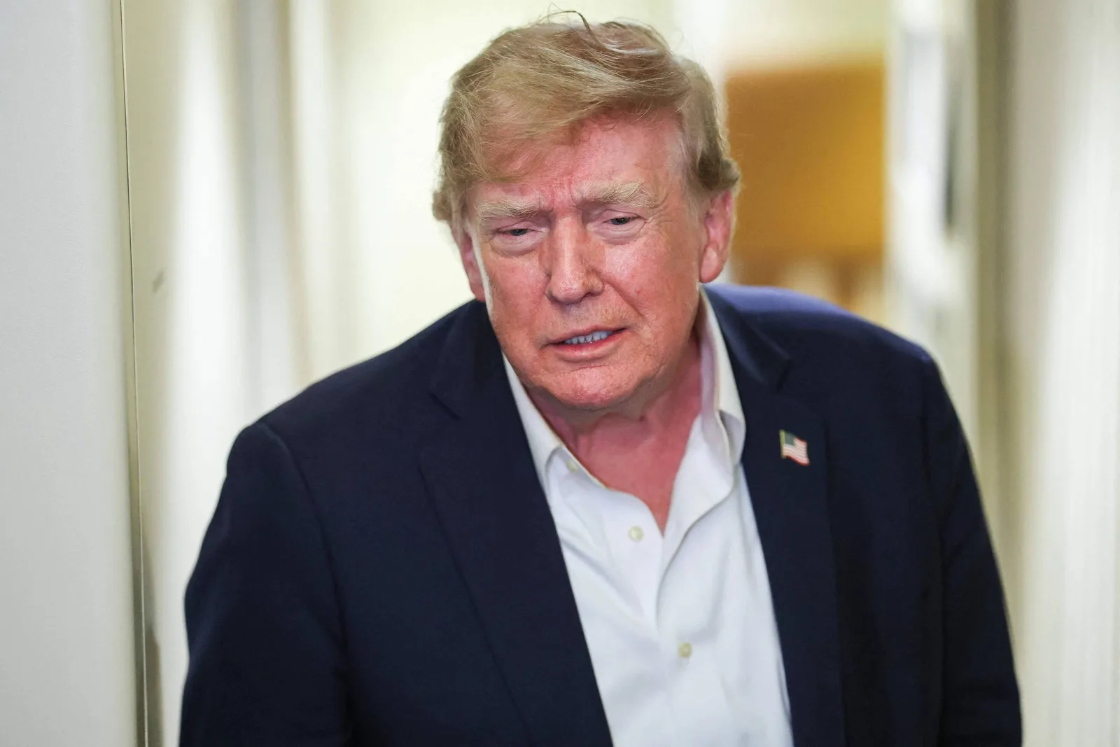 Trump rejeita pressão por regras mais rígidas para inteligência artificial