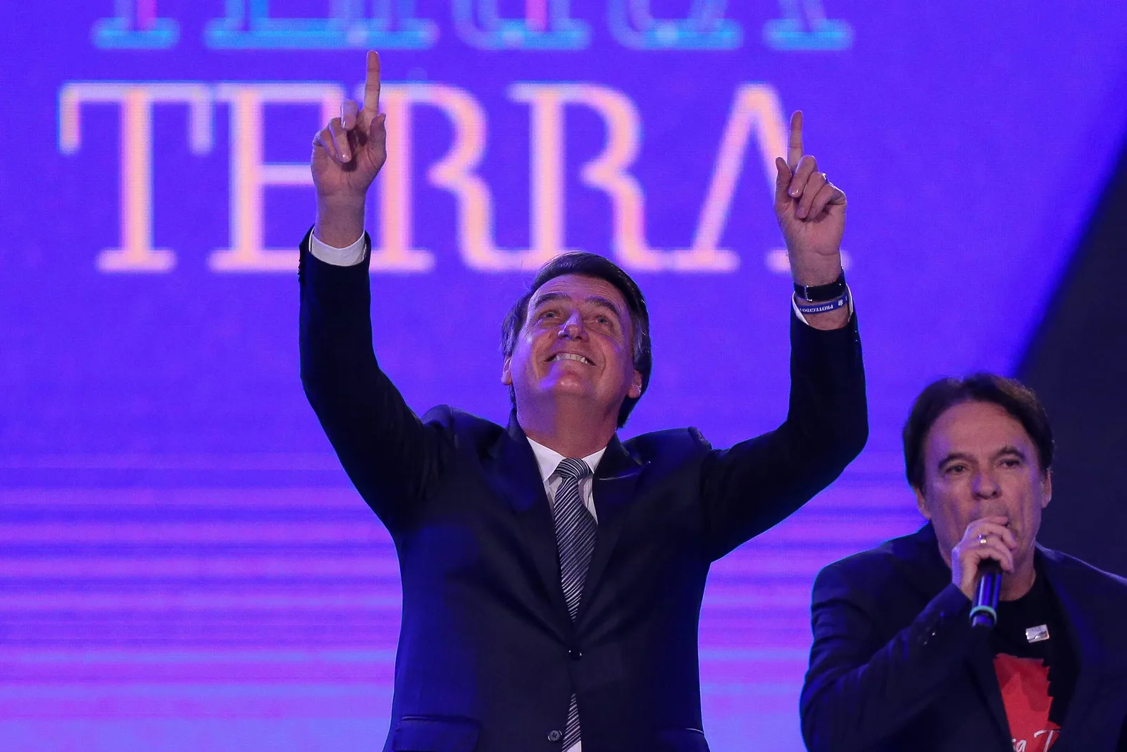Teologia do domínio amplia debate sobre religião e poder político no Brasil