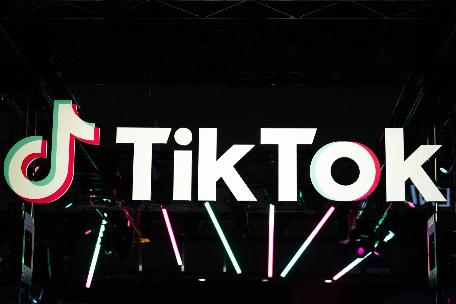 Alabama leva TikTok ao primeiro julgamento sobre danos a adolescentes