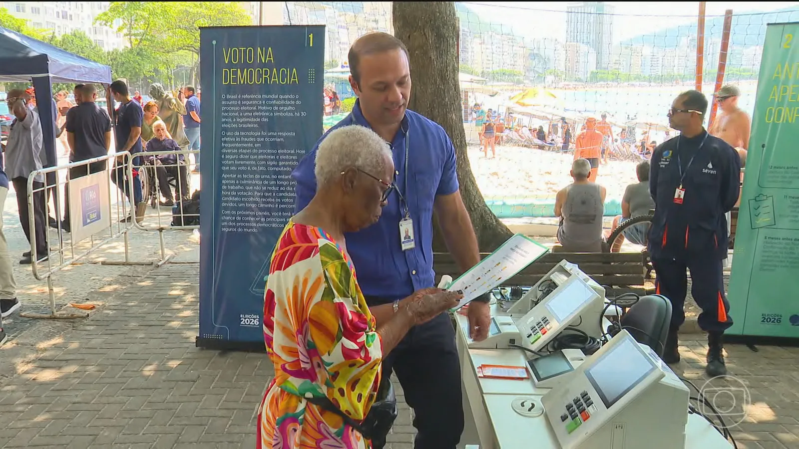 TSE apresenta mudanças na urna eletrônica durante ação em Copacabana