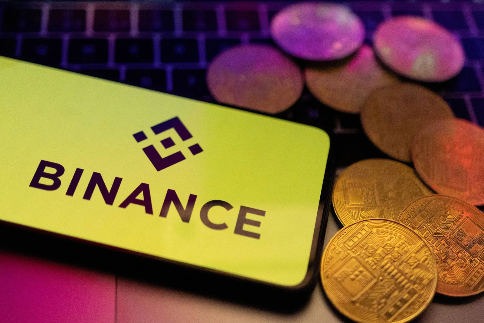 Reguladores da UE investigam uso de exceção pela Binance para atender clientes