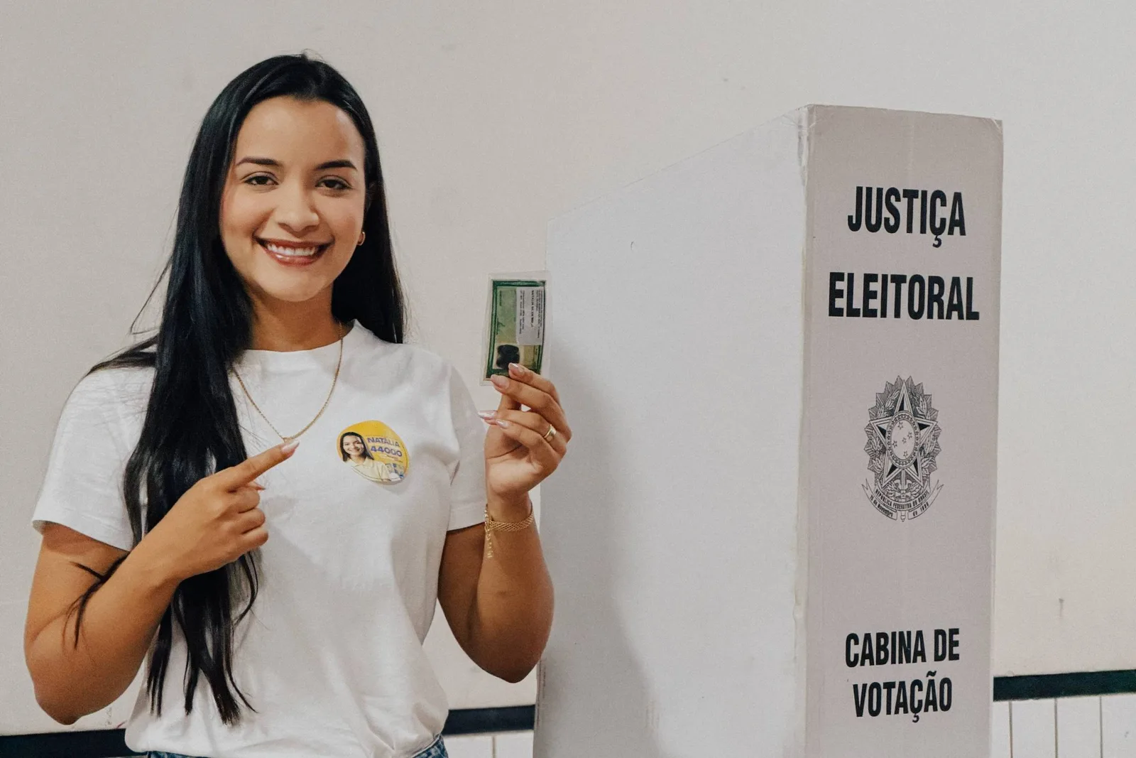 Natália do Júnior Garimpeiro é eleita deputada estadual mais jovem do país