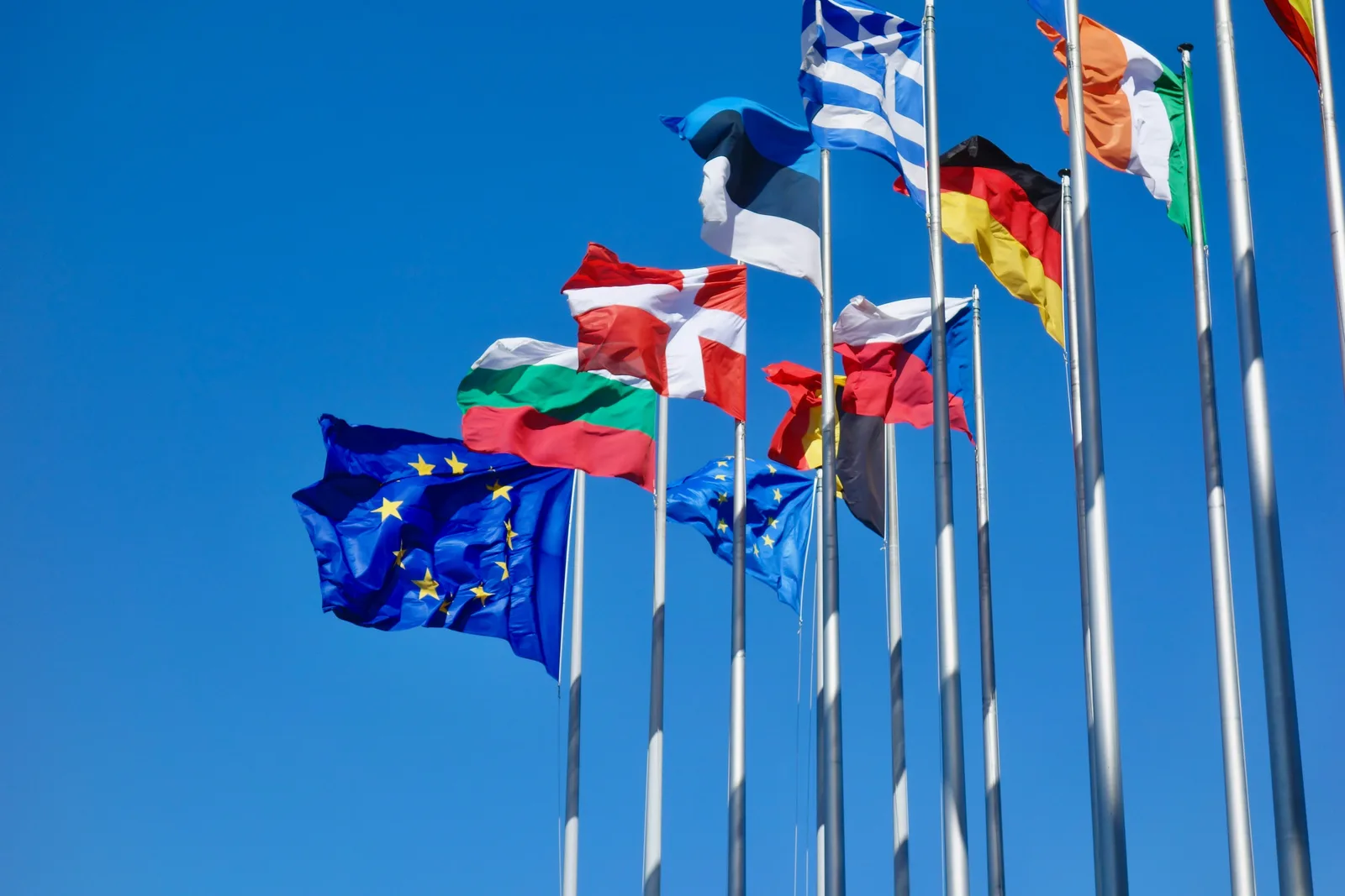 Comissão Europeia propõe restrições a redes sociais para menores de 13 anos