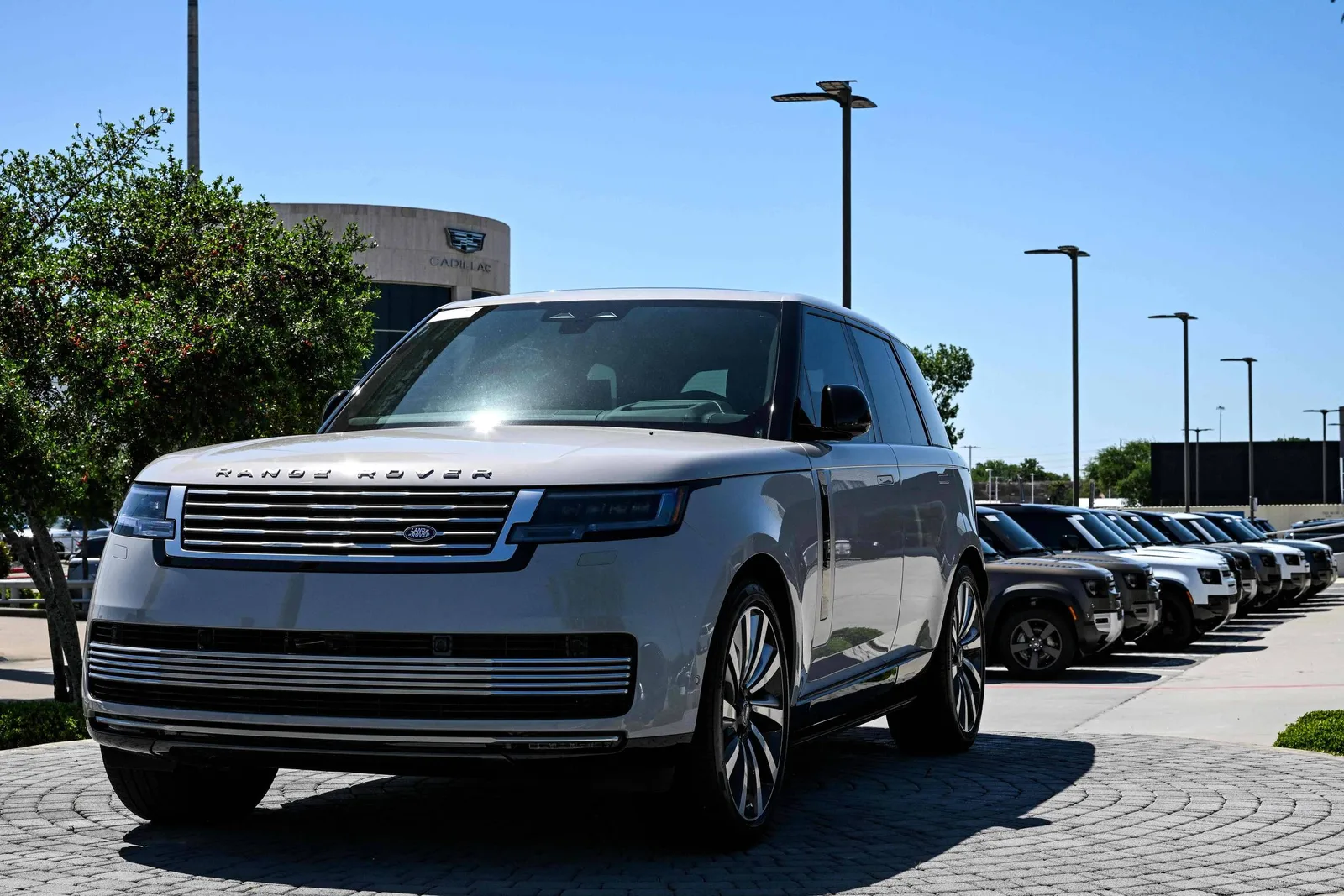 Jaguar Land Rover planeja eliminar 4.000 vagas em dois anos