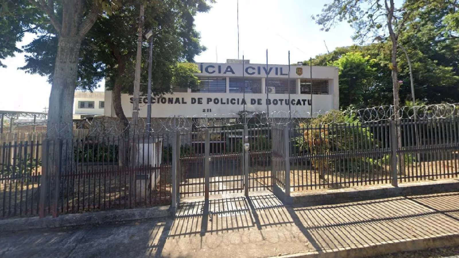 Polícia Civil prende homem suspeito de abusar da enteada de 13 anos em Porangaba