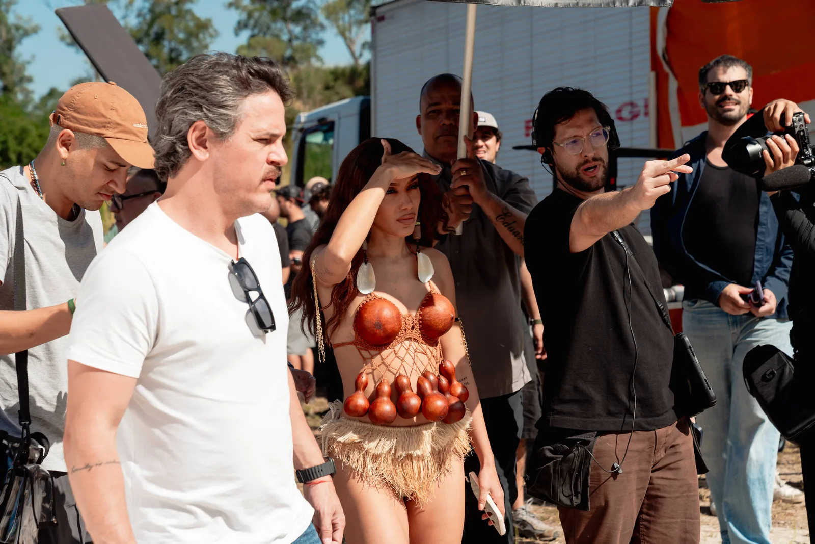 Anitta reúne faixas de ‘Equilibrium II’ em filme de 35 minutos