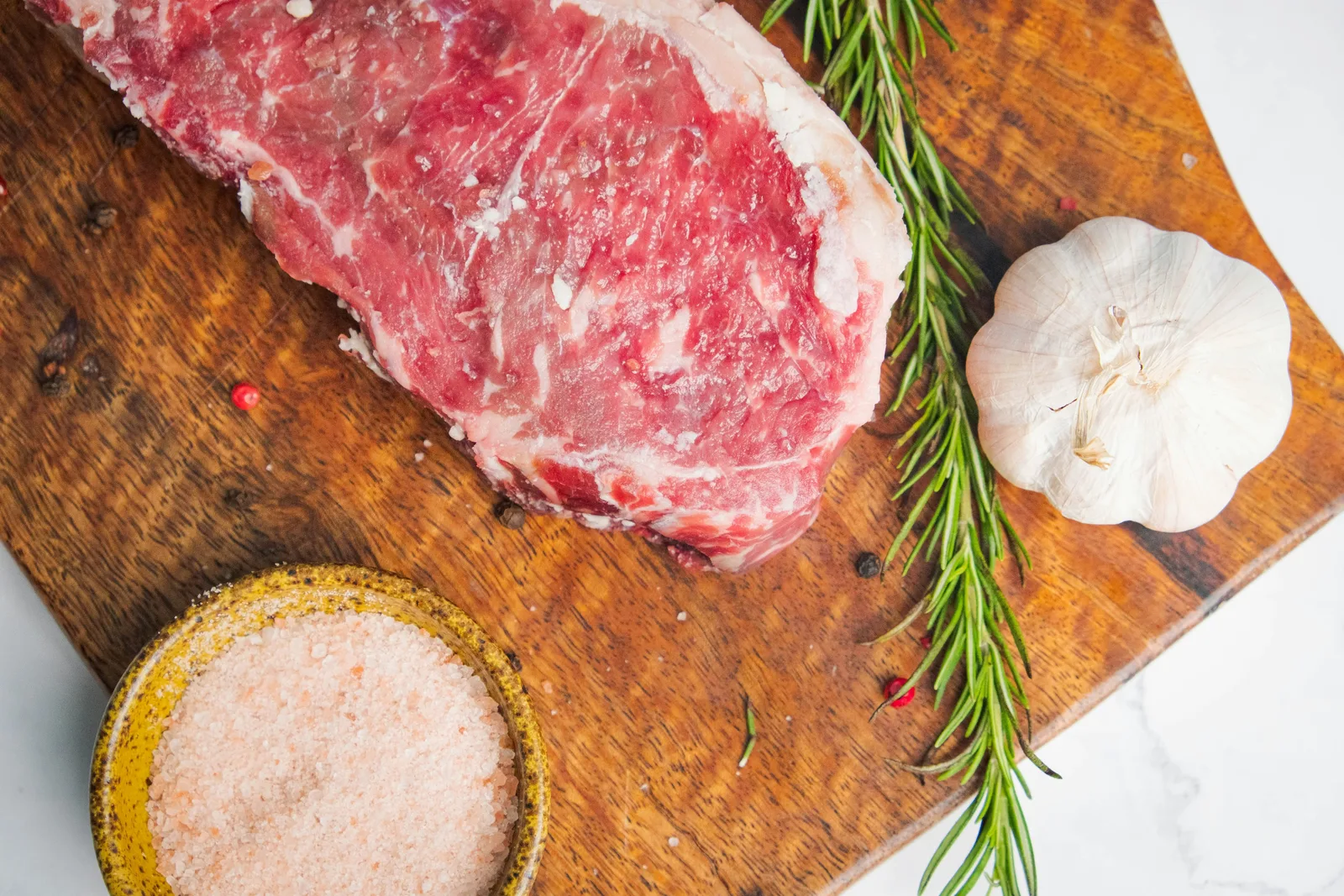 Exportações brasileiras aos EUA caem no ano apesar de salto da carne bovina