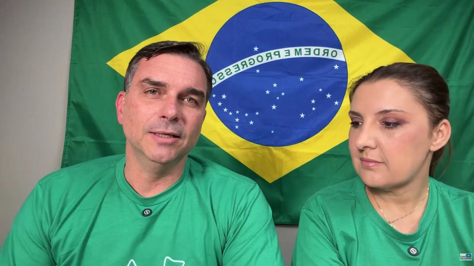 Flávio Bolsonaro propõe rever reforma tributária e critica split payment