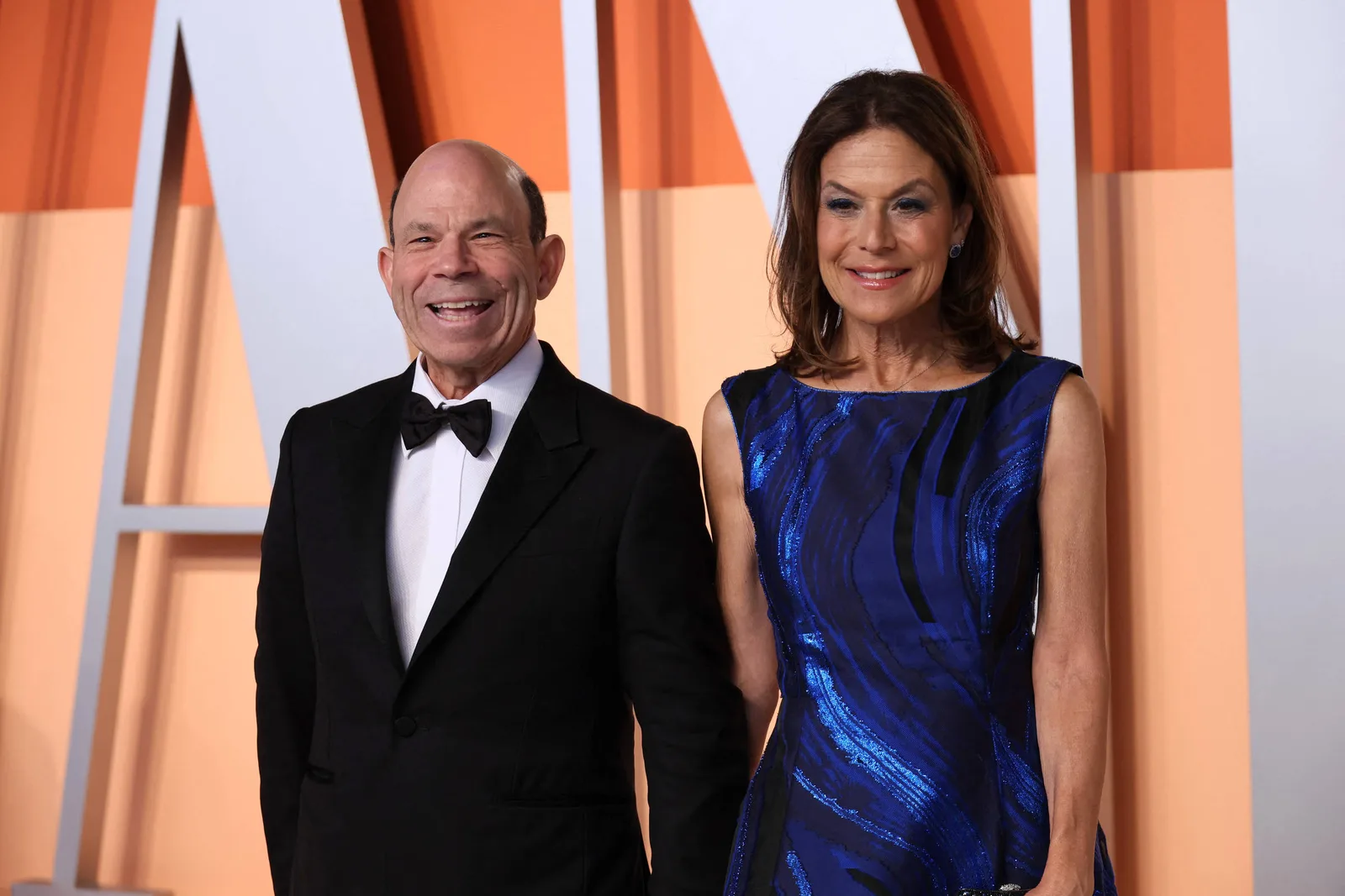 Família Newhouse descarta venda da Condé Nast e inicia busca por novo presidente