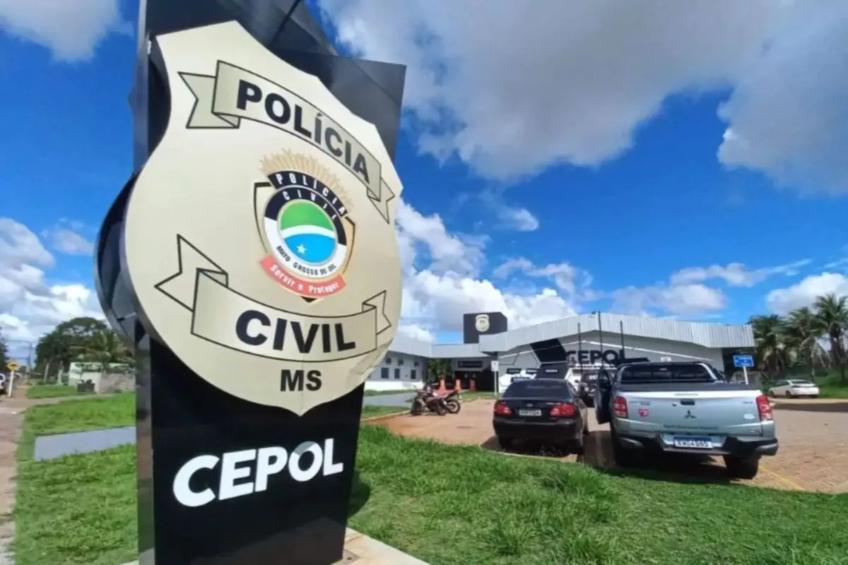 Motorista é preso após colisão com moto e teste apontar embriaguez em Campo Grande