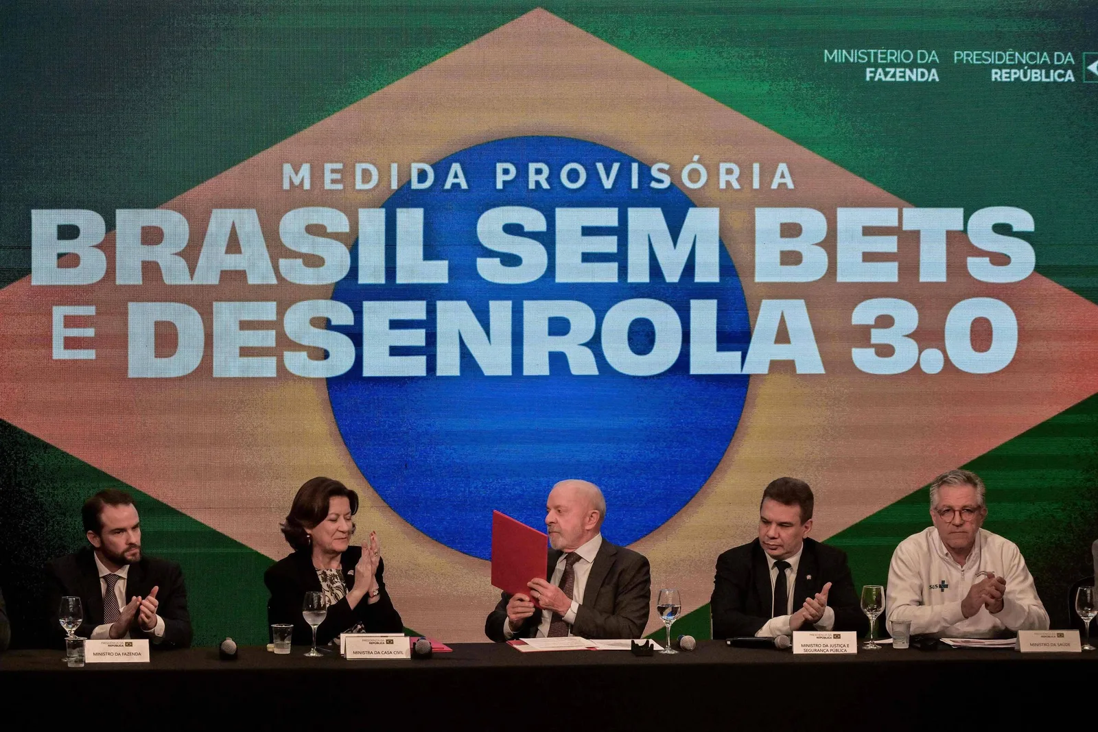 Febraban apoia programa para renegociar dívidas bancárias em atraso