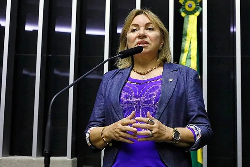 PF indicia deputada Gorete Pereira por suspeita de desvios em benefícios do INSS