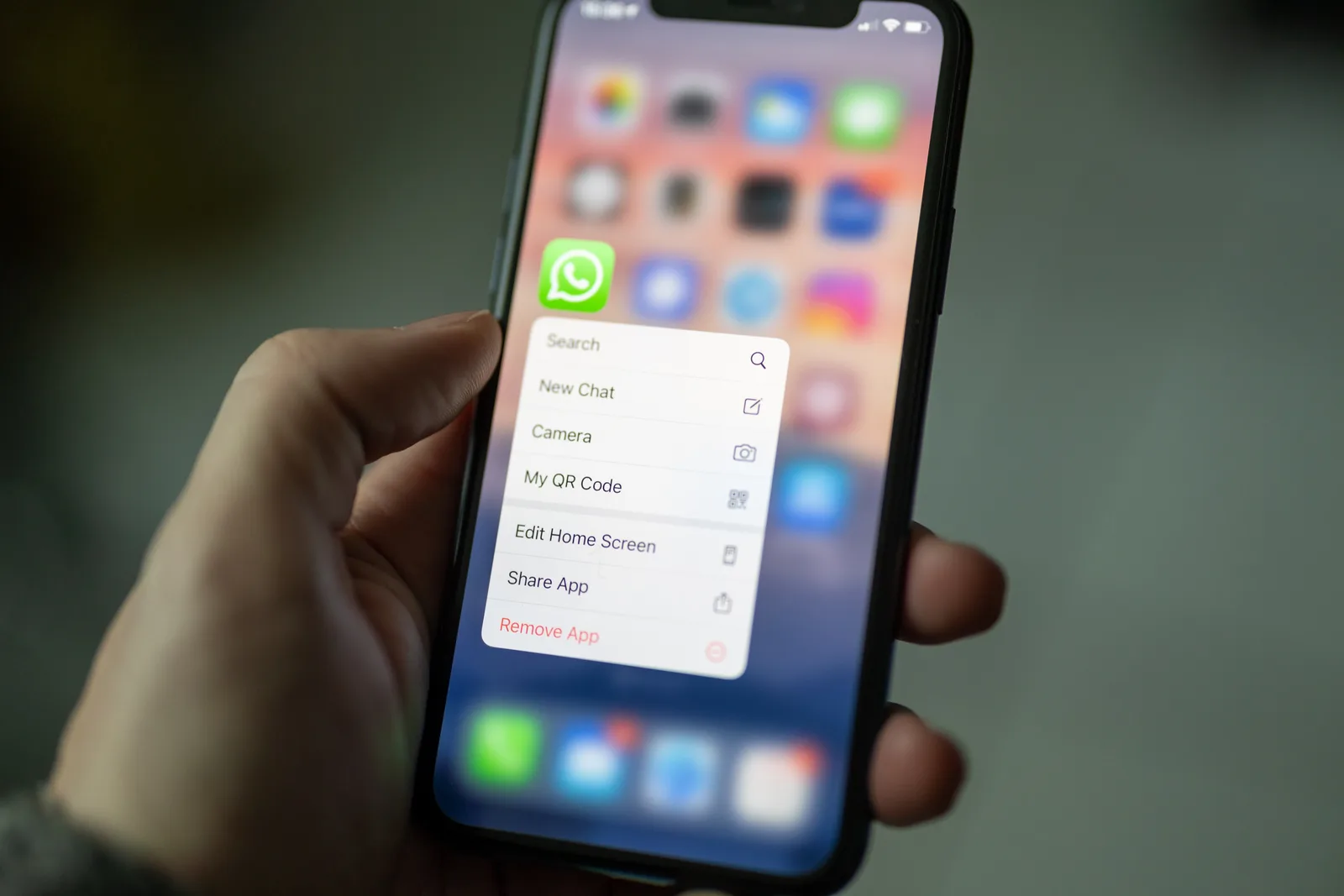 WhatsApp libera controle parental para contas de adolescentes no Brasil