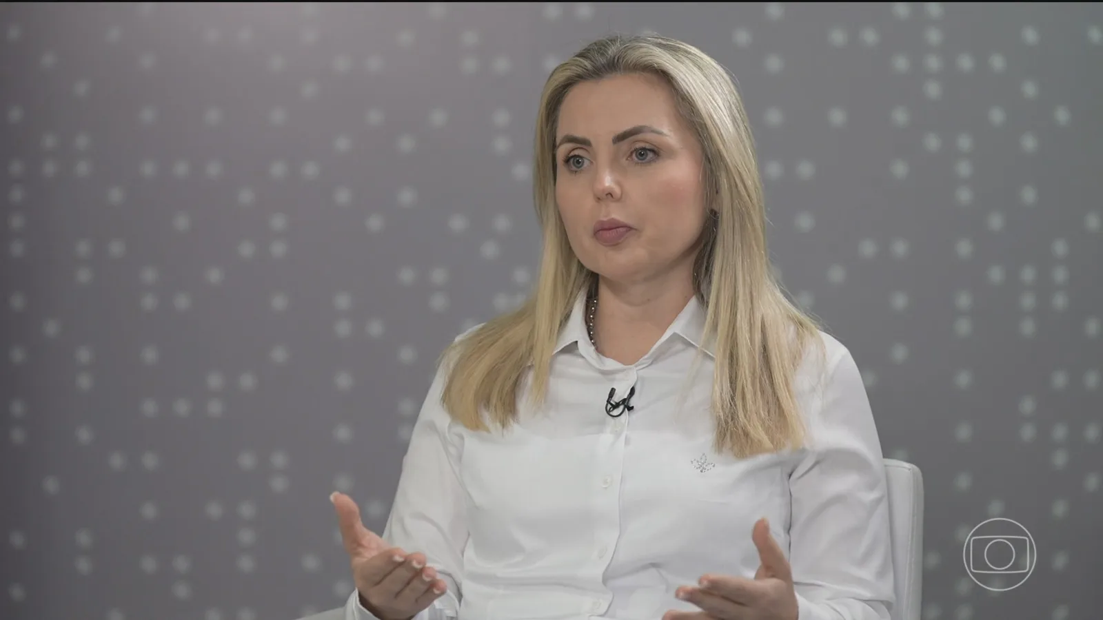 Clariana Barão defende revisão da Selic e ampliação do Bolsa Família