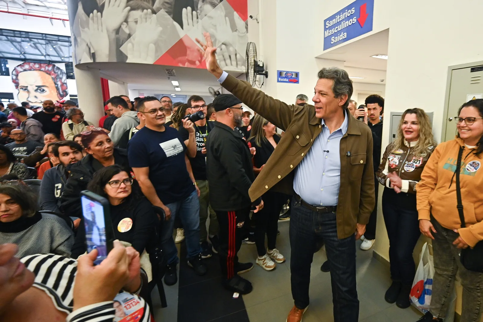 Haddad vincula reindustrialização paulista a crédito, qualificação e tecnologia