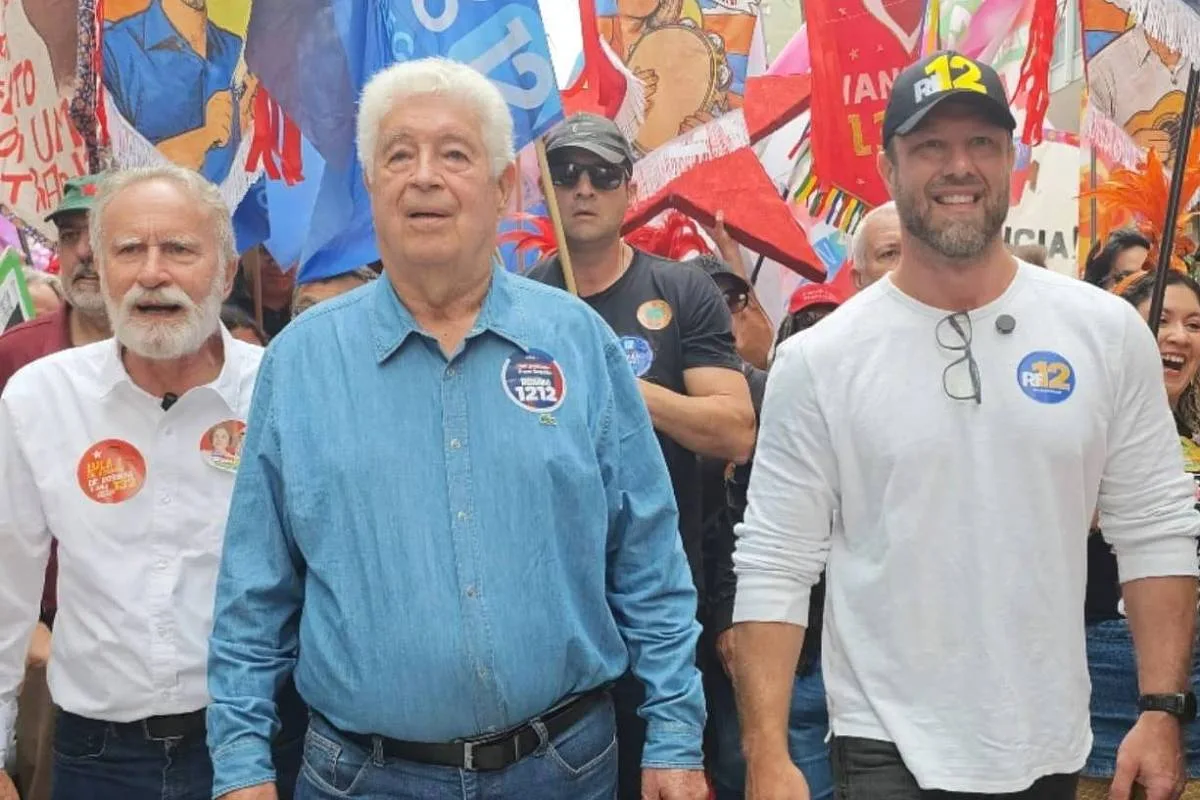 Requião e Beto Richa ficam fora da Câmara após eleição no Paraná