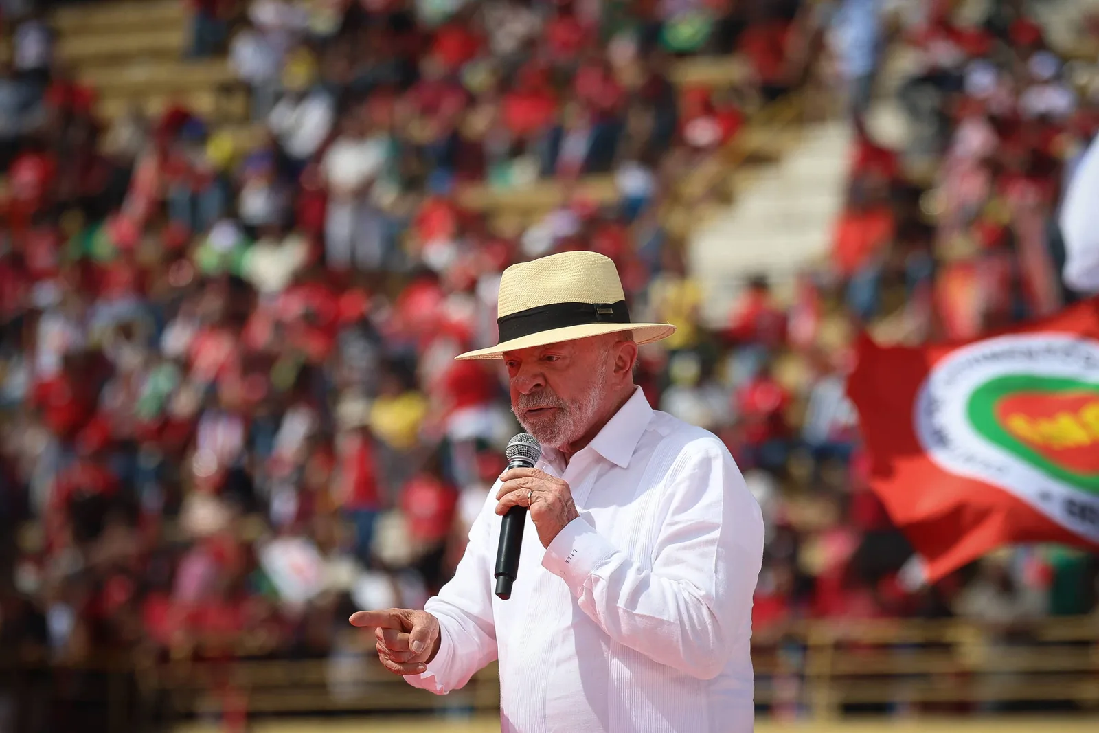 Pesquisa aponta aprovação de Lula maior em Pernambuco e menor em São Paulo