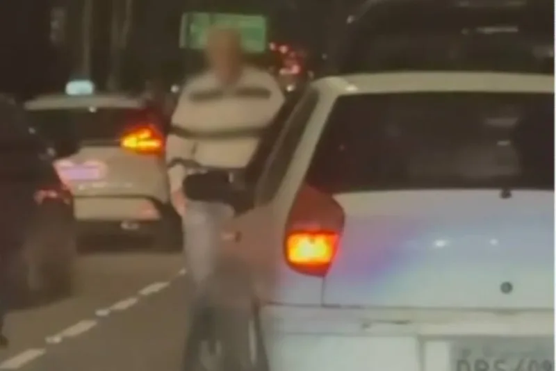 Tio de Boulos é atropelado após colisão na avenida 23 de Maio
