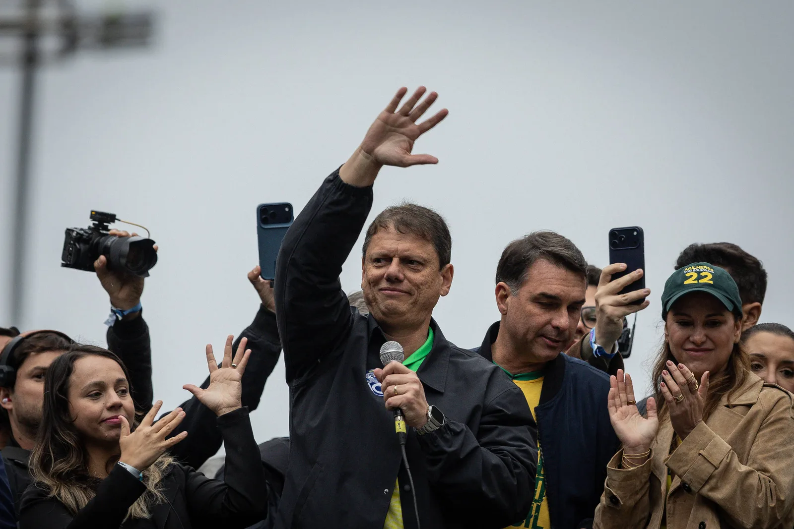Tarcísio evita reafirmar crítica a Moraes e cobra atuação de Senado e STF