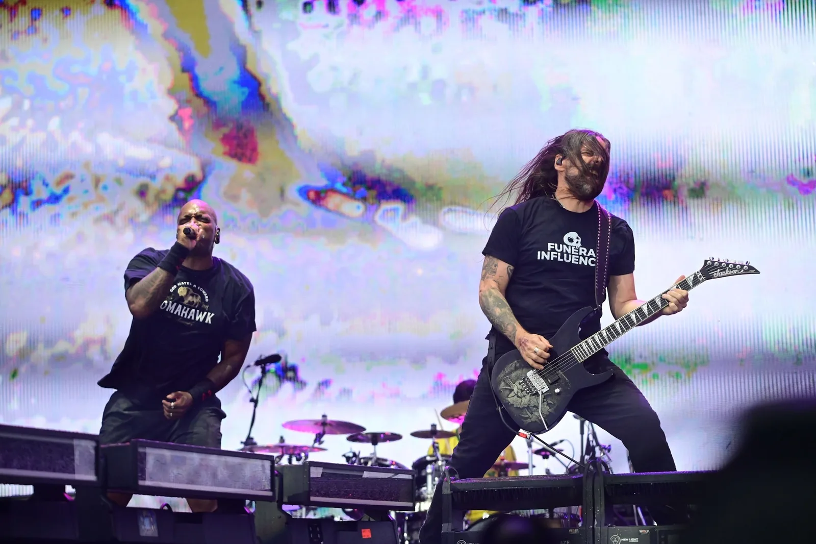 Camiseta de cuidados paliativos vira destaque no show do Sepultura no Rock in Rio