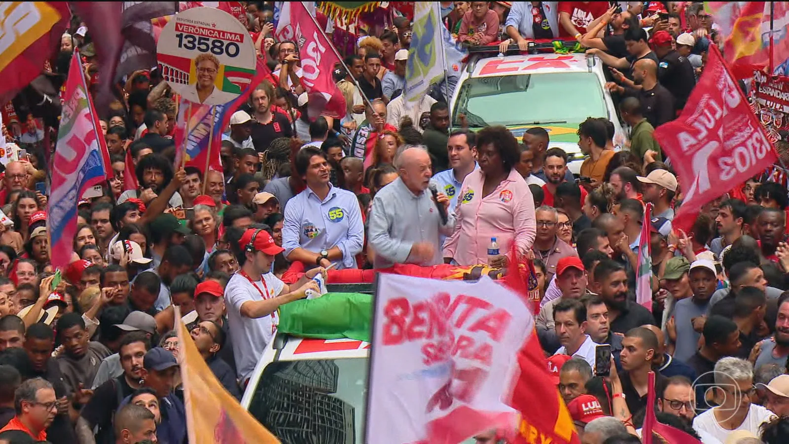 Lula faz atos de campanha no Rio e em Belo Horizonte