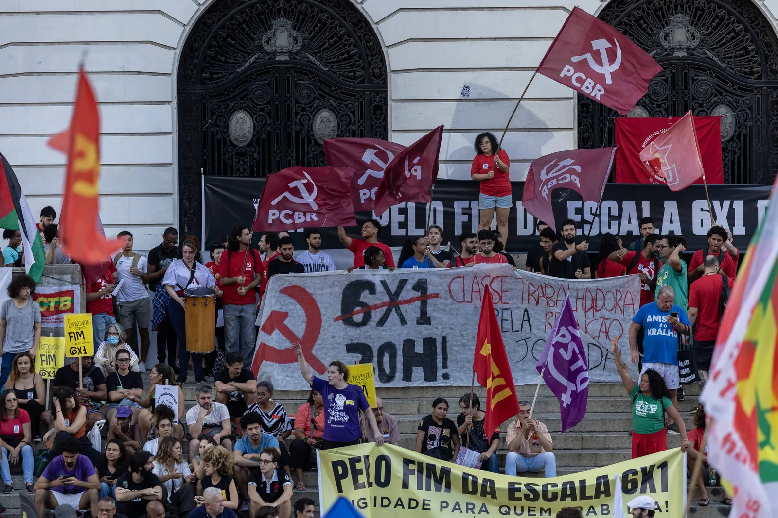 Sindicalização recua para 8,8% em 2025 e adesão é menor entre jovens