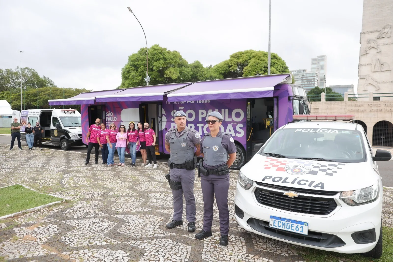 Carreta reúne serviços gratuitos para mulheres vítimas de violência em Adamantina