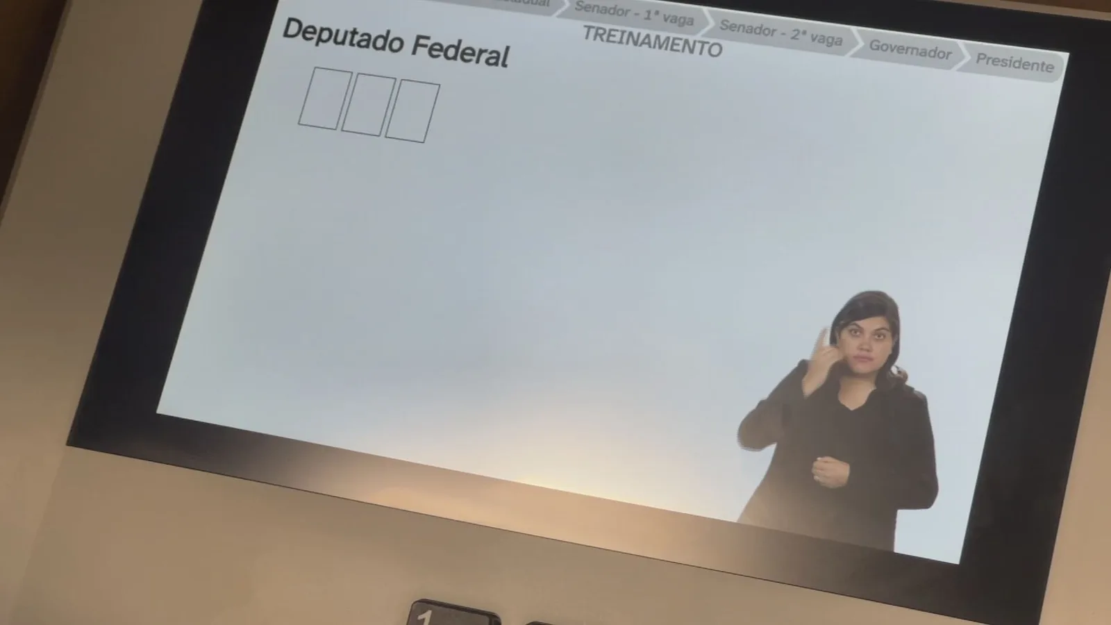 Eleitores deixam parte dos votos para a última semana antes do primeiro turno
