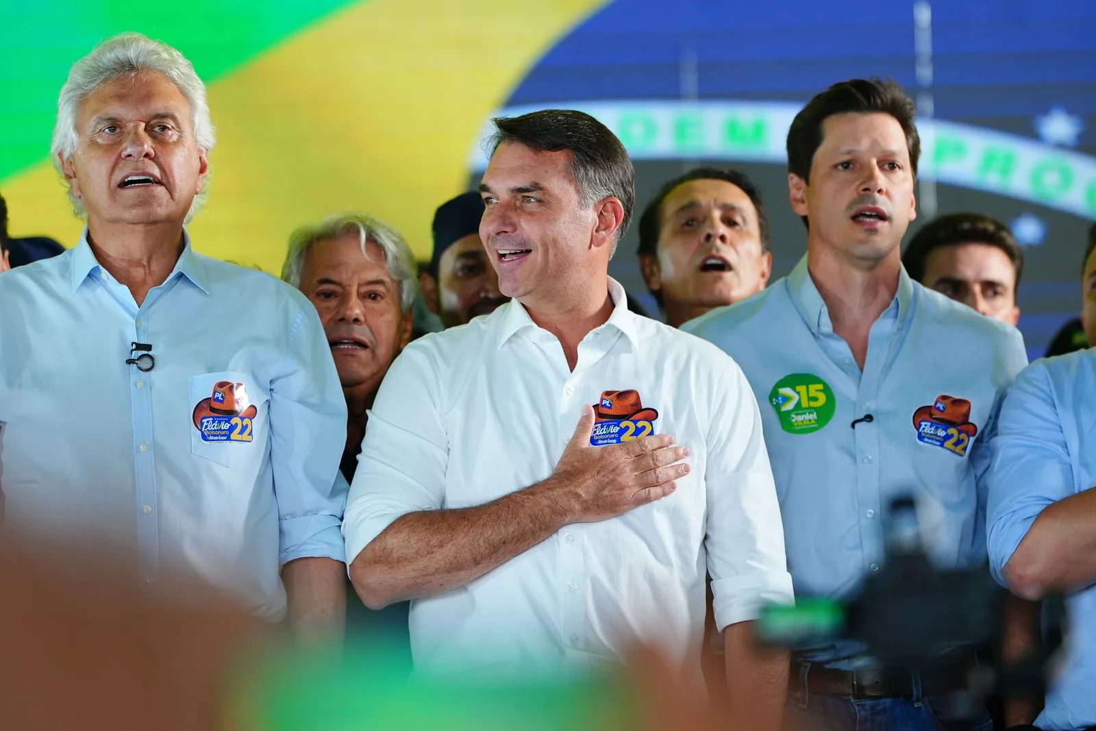 Flávio Bolsonaro vincula mudança na Constituição a propostas para STF e fim da reeleição