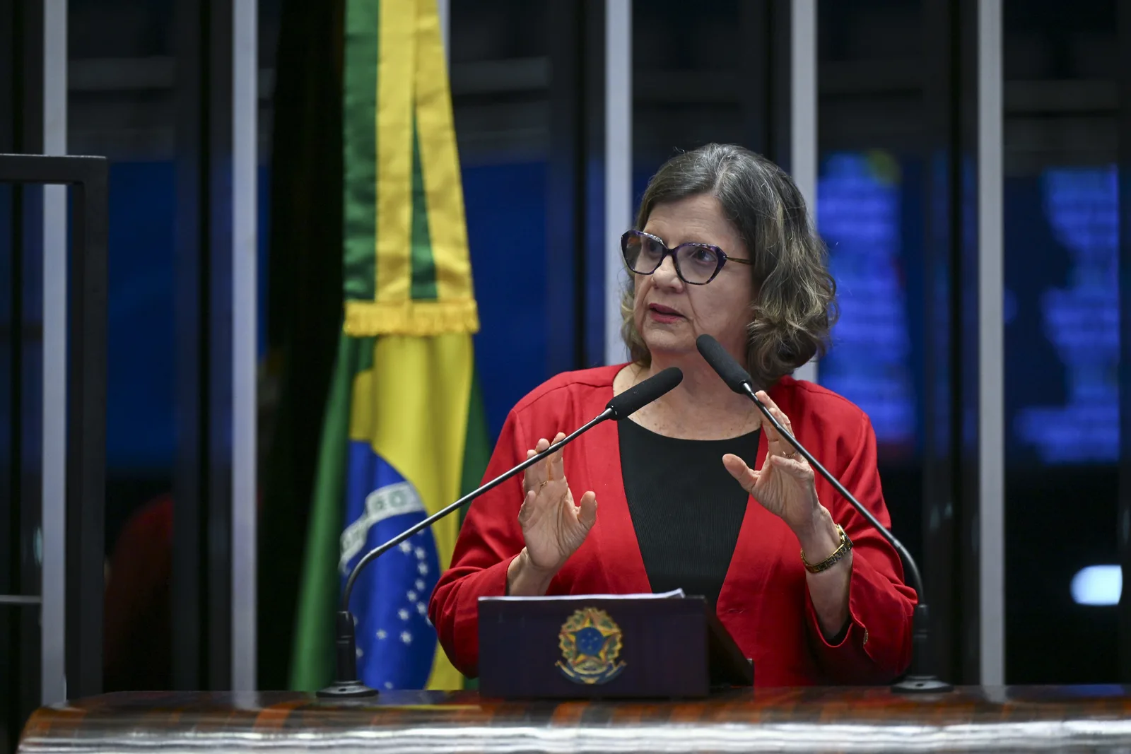 Senado pode votar nesta quarta PEC que encerra escala 6x1