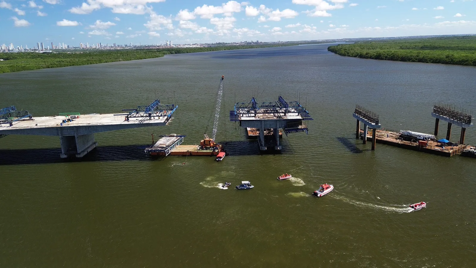Desabamento em obra da Ponte do Futuro deixa um morto e dois feridos