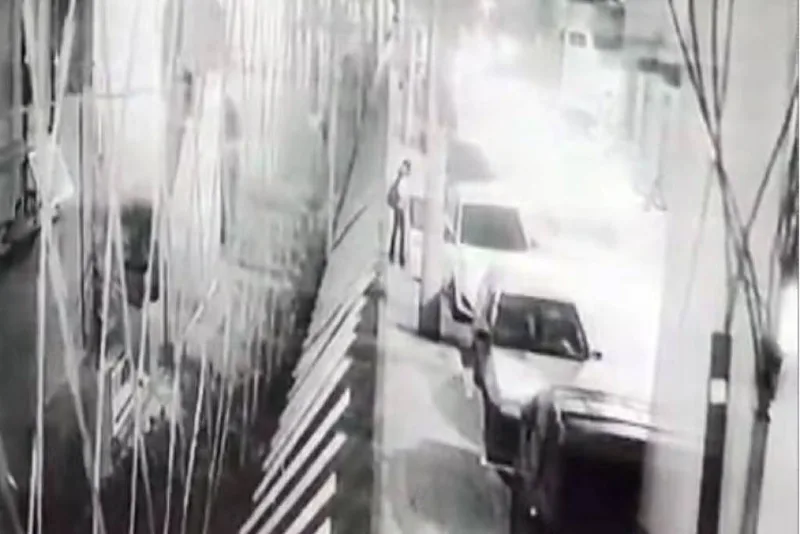 Adolescente foge de carro em movimento durante investigação de possível sequestro no Rio