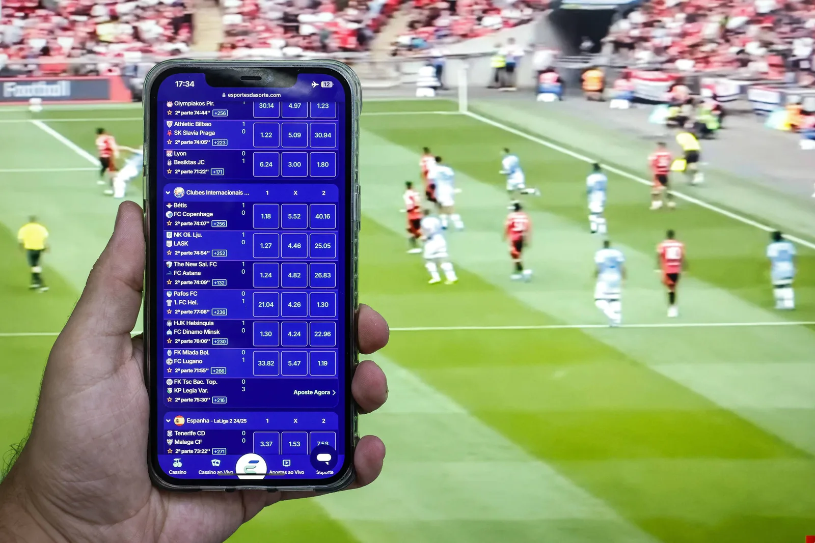 Clubes defendem bets para sustentar futebol, enquanto governo diverge sobre regras