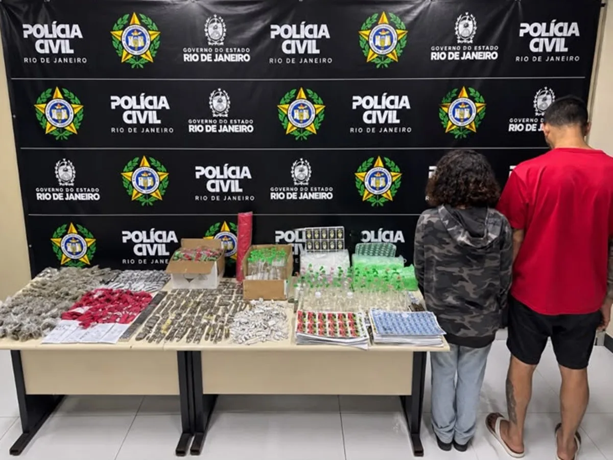 Casal é preso com cerca de 585 porções de drogas em Cabo Frio