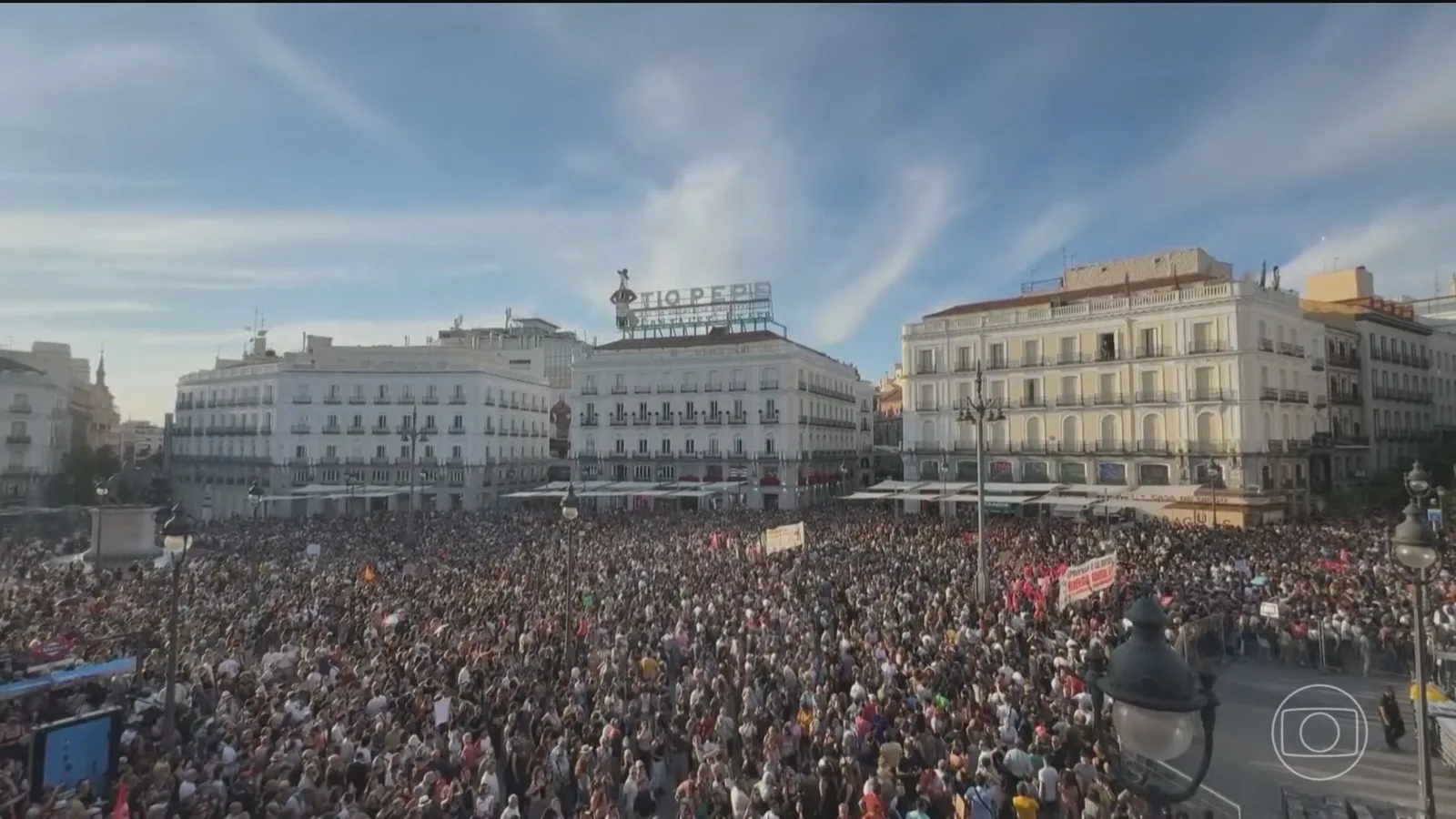 Parlamento espanhol rejeita medidas para conter crise de moradia