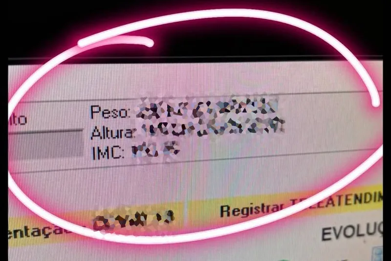 Médico residente do HCFMRP-USP publica prontuário e ironiza paciente com obesidade