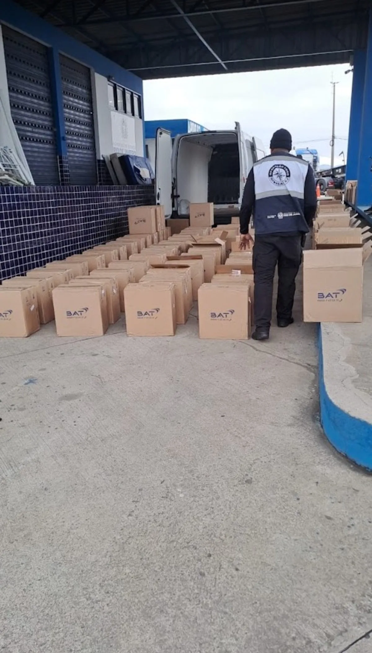 Operação Foco apreende 5.700 maços de cigarro em Itatiaia