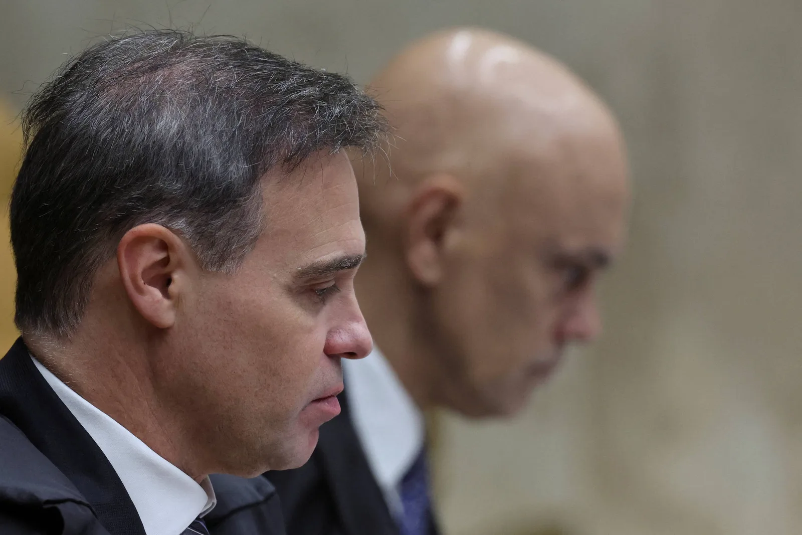 André Mendonça envia relatório sobre Moraes para análise do STF