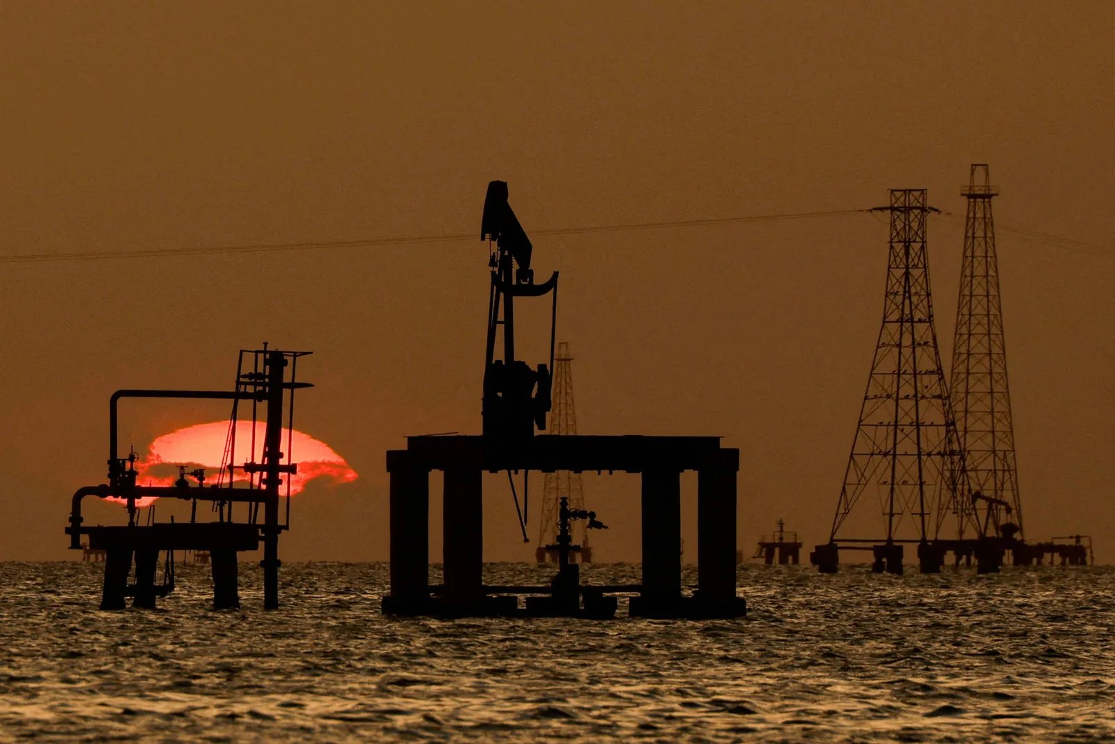 Crise elétrica ameaça expansão do petróleo na Venezuela