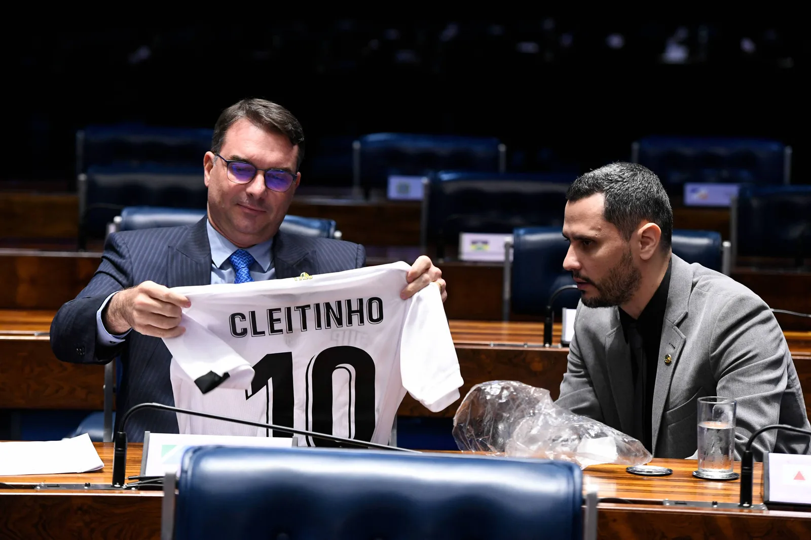 Flávio promete renegociar dívidas estaduais após pedido de Cleitinho