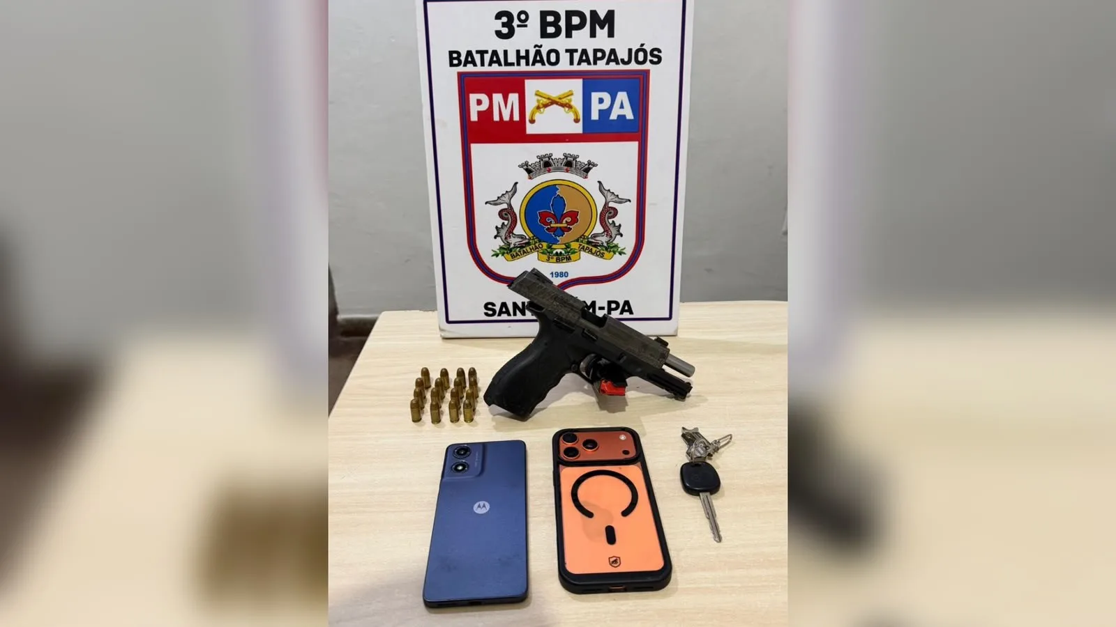 Homem é detido após tiros contra carro durante discussão em Santarém