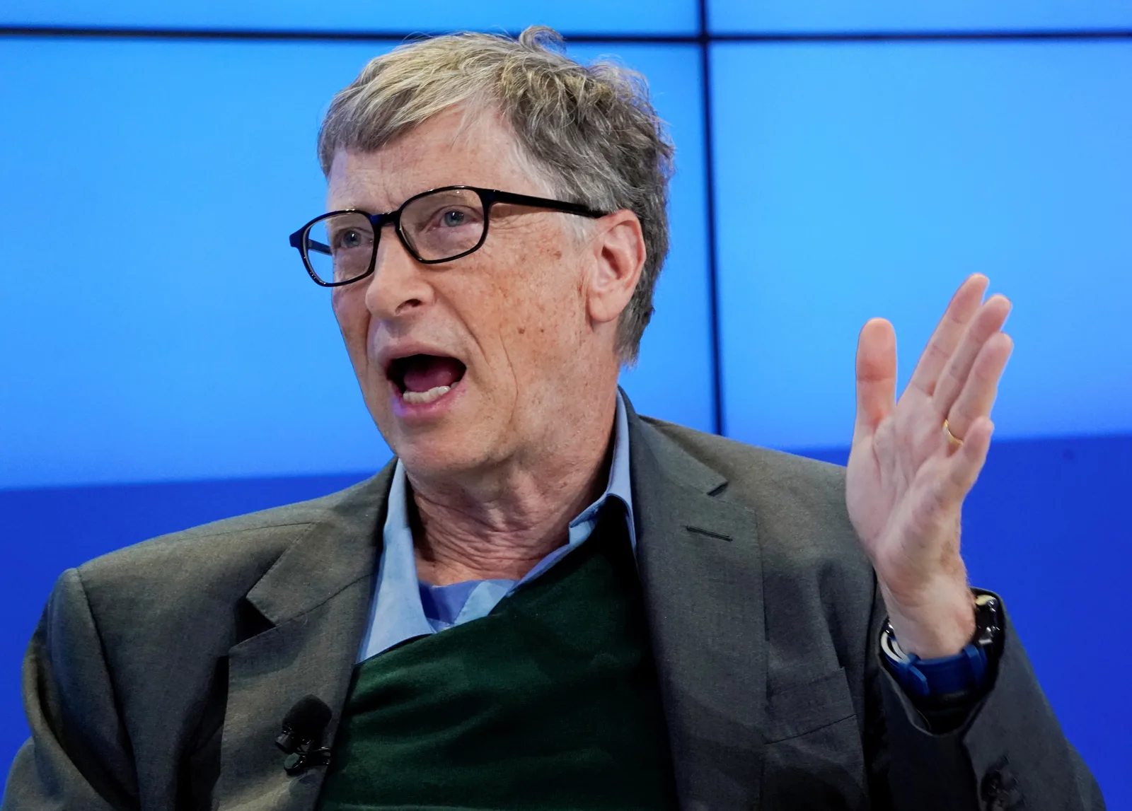 Bill Gates pede regras para IA e alerta sobre riscos de uso malicioso