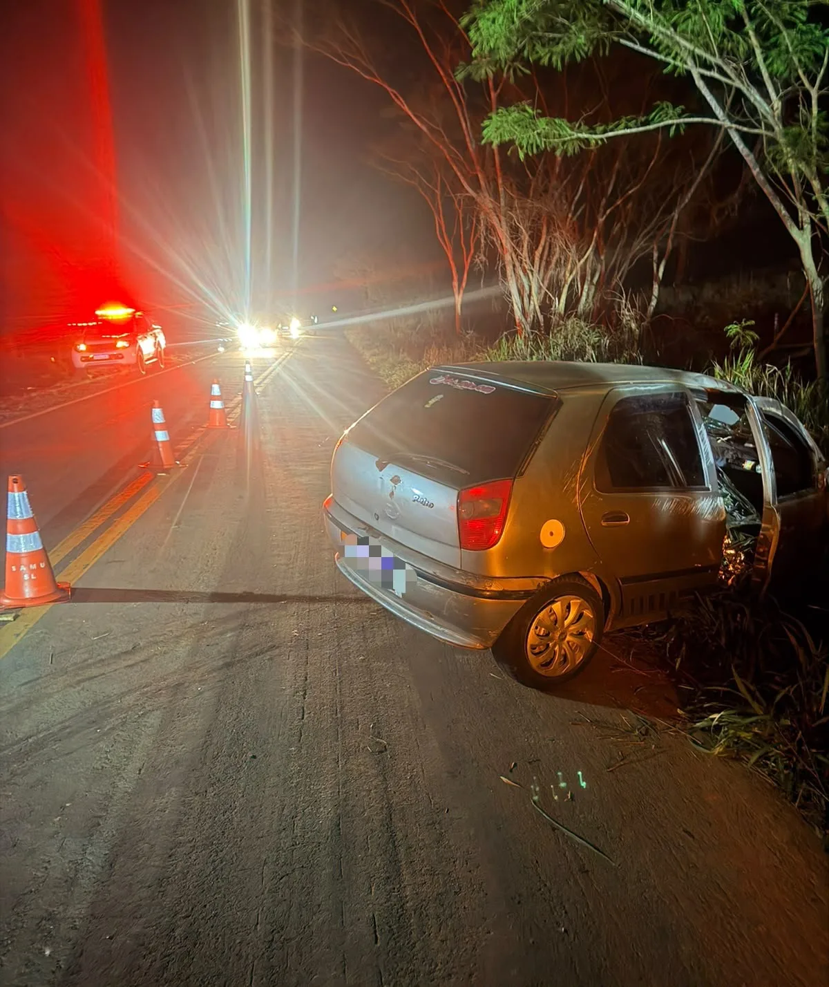 Motorista morre após carro atingir ponte na MG-415, em Morada Nova de Minas