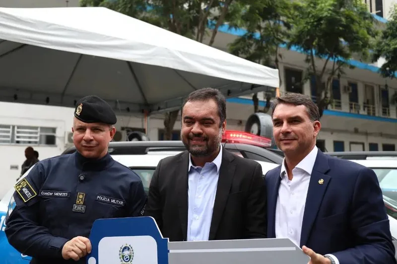 Policiais da operação Contenção lançam candidaturas com número 122 no Rio