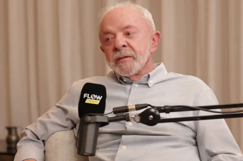Lula afirma que governo avalia limitar cartões de crédito adicionais