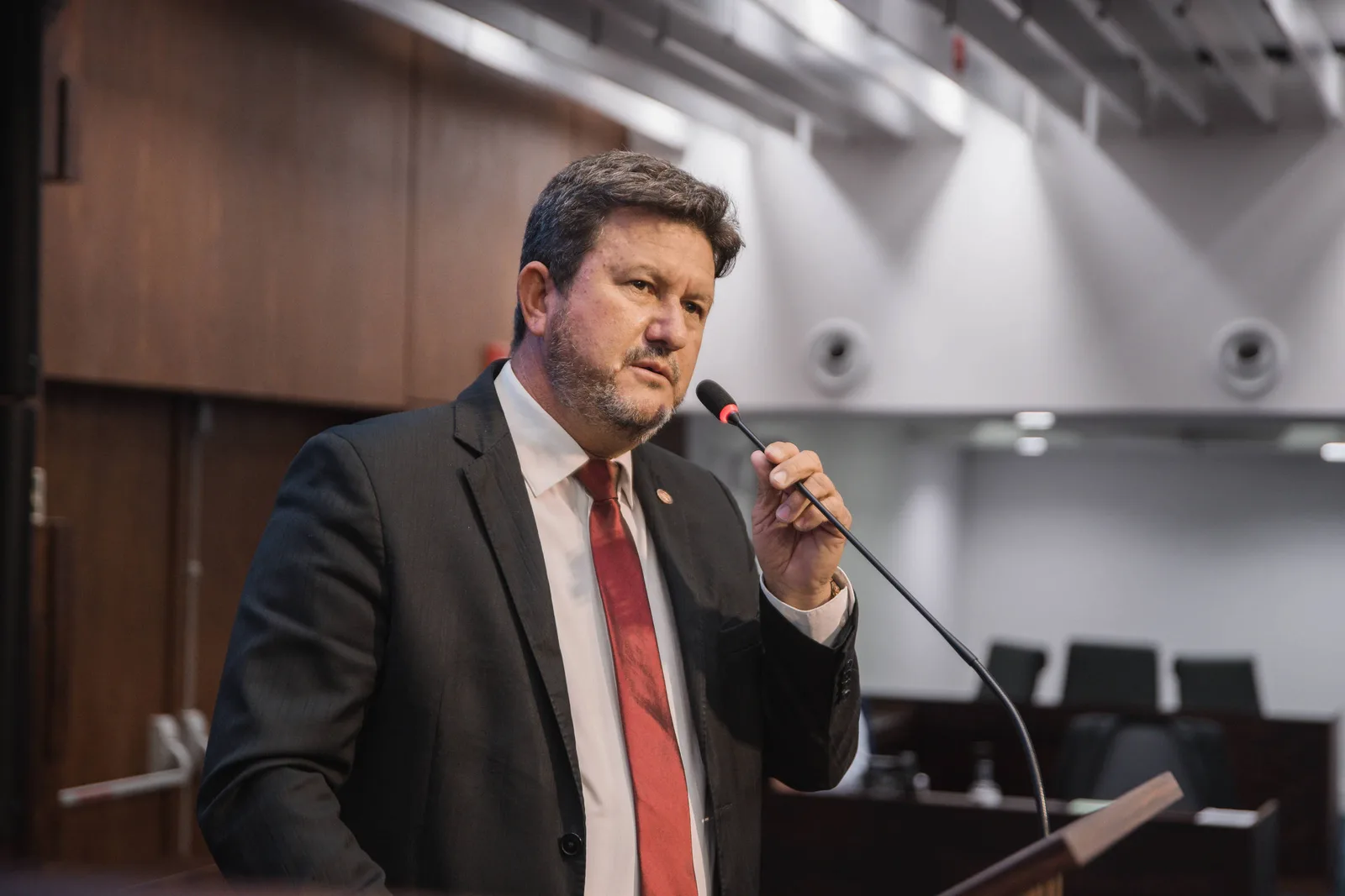 TRE-RJ barra candidatura de ex-deputado citado em relatório do Coaf